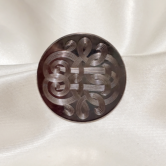 Vintage Scarf, Fur Clip Silver Tone, Vintage Jewelry - Picture 4 of 8